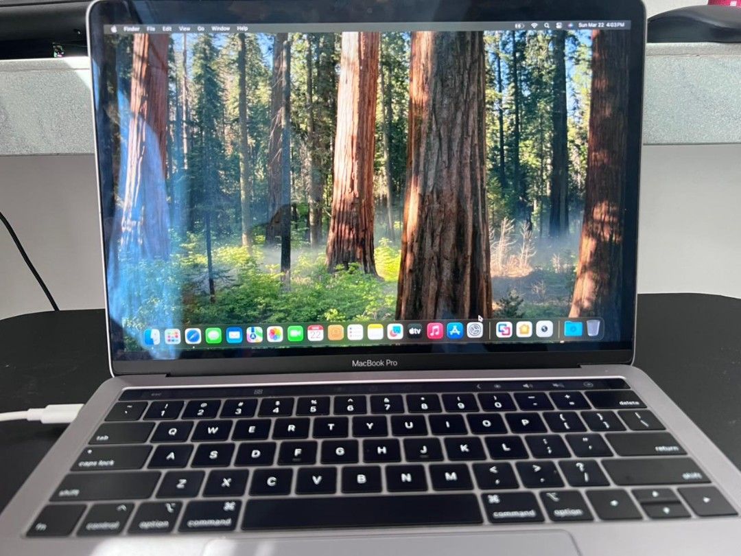 Apple MacBook Pro 13-inch (2019-Touchbar)405917610982789125