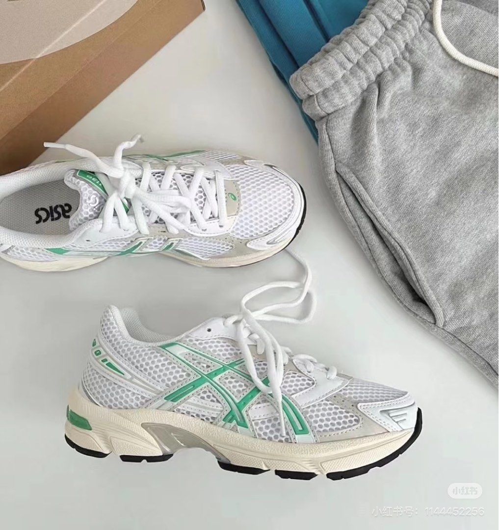 Asics Gel-1130 White Green Sneakers (Category: Sneakers) located in Singapore. Submitted by lisy666799576 (Listing ID 1427780418, Image 1). Description: Stylish Asics Gel-1130 sneakers in white and green. Perfect for everyday wear or adding a sporty touch to your outfit..