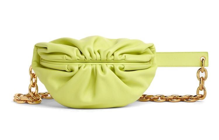 BELT CHAIN POUCH LEATHER (Category: Shoulder Bags) located in Bulacan. Submitted by mariekitkit (Listing ID 1427883711, Image 1). Description: 𝘋𝘪𝘴𝘤𝘭𝘢𝘪𝘮𝘦𝘳: 𝙏𝙝𝙚 𝙨𝙝𝙤𝙥 𝙢𝙖𝙧𝙞𝙚𝙠𝙞𝙩𝙠𝙞𝙩 𝘢𝘳𝘦 𝘯𝘰𝘵 𝘢𝘴𝘴𝘰𝘤𝘪𝘢𝘵𝘦𝘥 𝘰𝘳 𝘢𝘧𝘧𝘪𝘭𝘪𝘢𝘵𝘦𝘥 𝘸𝘪𝘵𝘩 𝘢𝘯𝘺 𝘰𝘧 𝘵𝘩𝘦 𝘣𝘳𝘢𝘯𝘥𝘴 𝘧𝘦𝘢𝘵𝘶𝘳𝘦𝘥.𝘈𝘭𝘭 𝘵𝘳𝘢𝘥𝘦𝘮𝘢𝘳𝘬𝘴, 𝘭𝘰𝘨𝘰𝘴 𝘢𝘯𝘥 𝘤𝘰𝘱𝘺𝘳𝘪𝘨𝘩𝘵𝘴 𝘳𝘦𝘴𝘦𝘳𝘷𝘦𝘥 𝘵𝘰 𝘵𝘩𝘦 𝘰𝘳𝘪𝘨𝘪𝘯𝘢𝘭 𝘣𝘳𝘢𝘯𝘥 𝘰