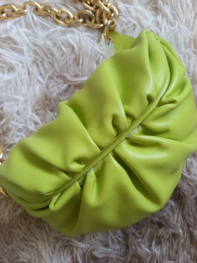BELT CHAIN POUCH LEATHER (Category: Shoulder Bags) located in Bulacan. Submitted by mariekitkit (Listing ID 1427883711, Image 3). Description: 𝘋𝘪𝘴𝘤𝘭𝘢𝘪𝘮𝘦𝘳: 𝙏𝙝𝙚 𝙨𝙝𝙤𝙥 𝙢𝙖𝙧𝙞𝙚𝙠𝙞𝙩𝙠𝙞𝙩 𝘢𝘳𝘦 𝘯𝘰𝘵 𝘢𝘴𝘴𝘰𝘤𝘪𝘢𝘵𝘦𝘥 𝘰𝘳 𝘢𝘧𝘧𝘪𝘭𝘪𝘢𝘵𝘦𝘥 𝘸𝘪𝘵𝘩 𝘢𝘯𝘺 𝘰𝘧 𝘵𝘩𝘦 𝘣𝘳𝘢𝘯𝘥𝘴 𝘧𝘦𝘢𝘵𝘶𝘳𝘦𝘥.𝘈𝘭𝘭 𝘵𝘳𝘢𝘥𝘦𝘮𝘢𝘳𝘬𝘴, 𝘭𝘰𝘨𝘰𝘴 𝘢𝘯𝘥 𝘤𝘰𝘱𝘺𝘳𝘪𝘨𝘩𝘵𝘴 𝘳𝘦𝘴𝘦𝘳𝘷𝘦𝘥 𝘵𝘰 𝘵𝘩𝘦 𝘰𝘳𝘪𝘨𝘪𝘯𝘢𝘭 𝘣𝘳𝘢𝘯𝘥 𝘰