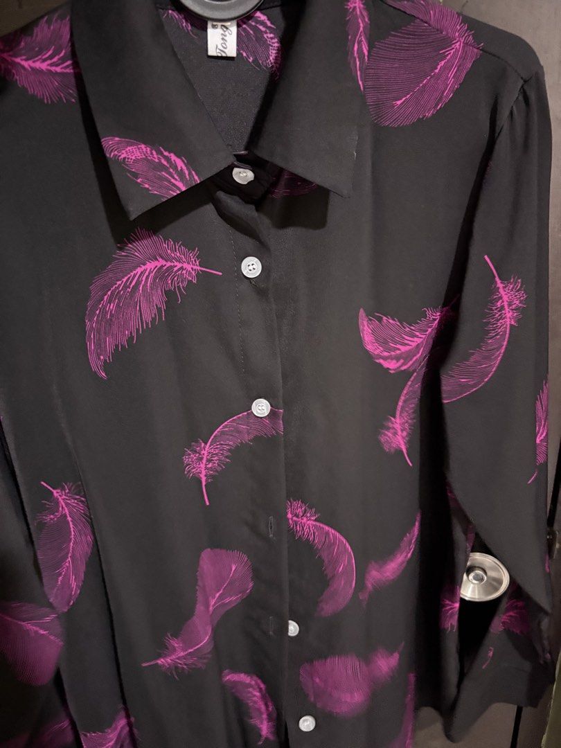 Black Feather Print Shirt - Size M (Category: Coats, Jackets and Outerwear) located in Manila. Submitted by majregio (Listing ID 1427822605, Image 3). Description: brand new .