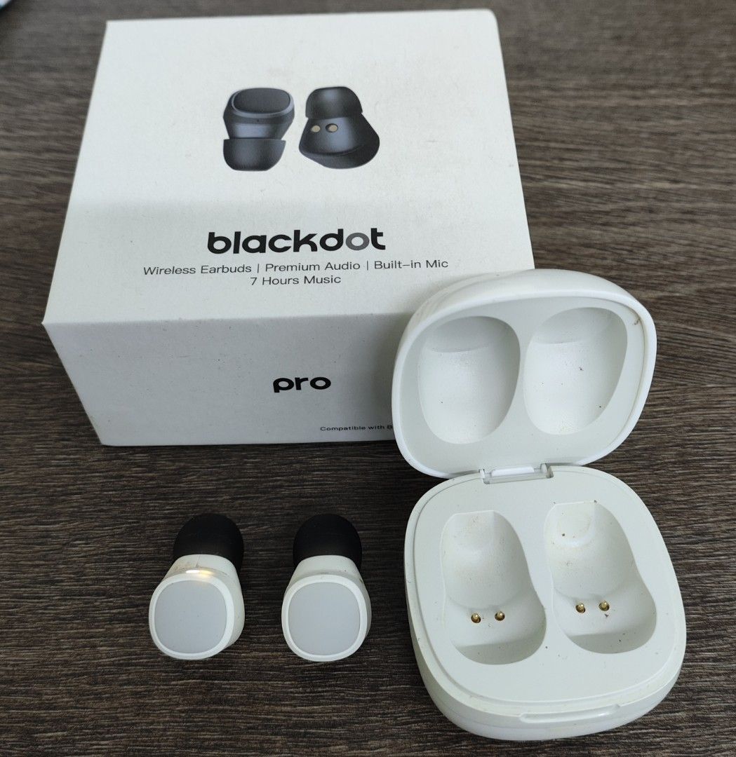 Blackdot wireless earbuds