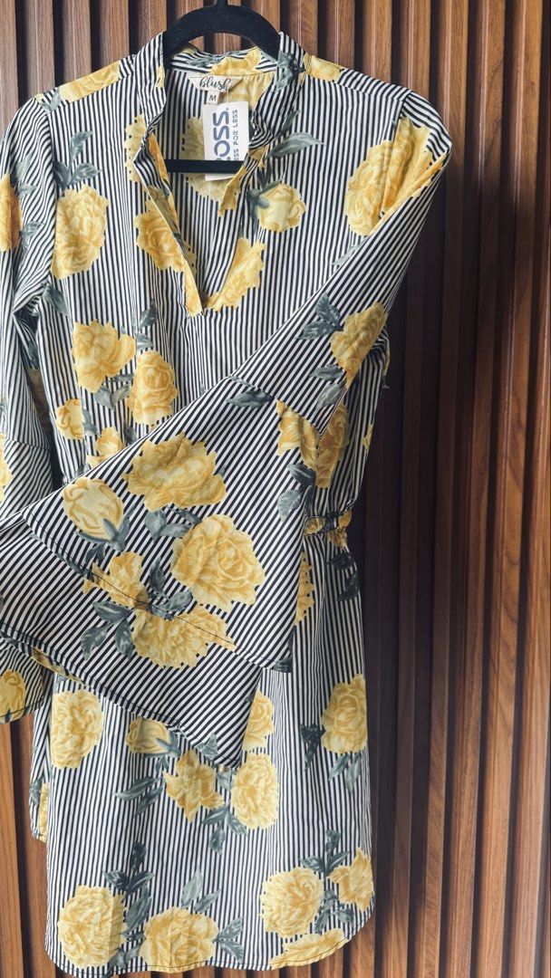 Blush Floral Striped Dress (Category: Dresses) located in Pasig City. Submitted by angosays (Listing ID 1427796482, Image 3). Description: Never worn, bought ages ago from Ross US.
