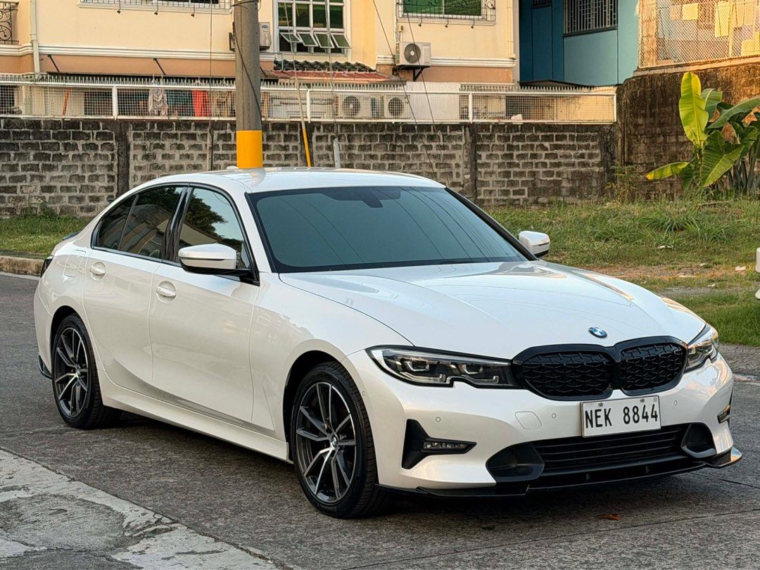 BMW 318i Sedan (A) (Category: Used Cars) located in Quezon City. Submitted by nixdeclutters (Listing ID 1427853850, Image 1). Description: 2023 BMW 318i Sport 2.0L TwinPower Turbo Gasoline 8-Speed Steptronic Automatic 26k kms - Casa Records No warning lights, no issues All electronics and features fully functional 2 fob keys Complete papers.