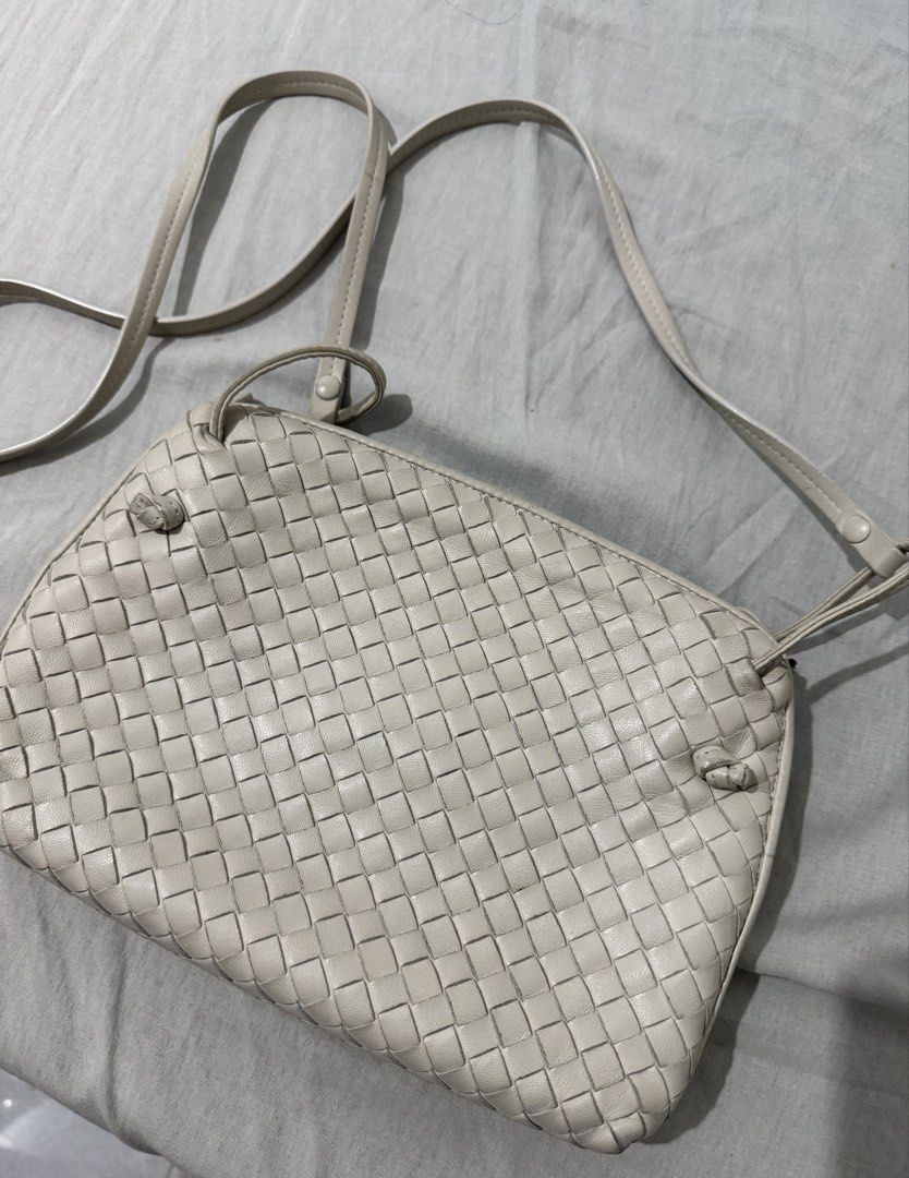 Bottega Veneta Nodini - White (Category: Cross-body Bags) located in Makati City. Submitted by vvandko (Listing ID 1427917680, Image 3). Description: rfs: need funds! normal signs of usage Authentic! bought from thebagfinder As-is only..