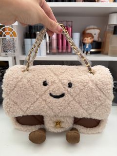(Category: ) located in . Submitted by misshellopanda (Listing ID 1427861832, Image 1). Description: .