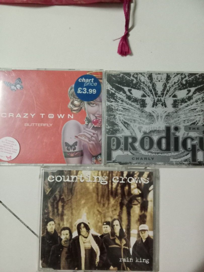 CD (single) (Category: CDs & DVDs) located in Shah Alam. Submitted by azrocknrol (Listing ID 1427809062, Image 1). Description: crazy town singe the prodigy single counting crow single take all rm25 whasap 01118900725.