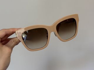 （分類：）位於 。 由 tiffanybluebubbles 提交（商品編號 1427838619，圖片 1）。簡介： 。