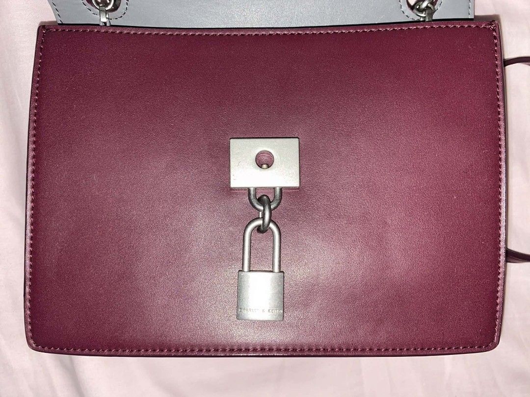 Charles & Keith Padlock Shoulder Bag (Category: Shoulder Bags) located in Dagupan City. Submitted by declutteredbyaj (Listing ID 1427915715, Image 3). Description: 🚛 j&t (free sf) 📍dagupan city, pangasinan 📌 payment first policy 📌MOP: maribank only 📌 strictly no return, no exchange.