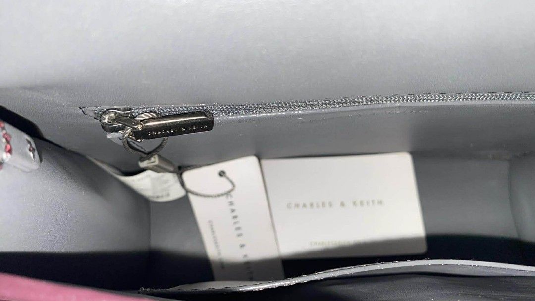 Charles & Keith Padlock Shoulder Bag (Category: Shoulder Bags) located in Dagupan City. Submitted by declutteredbyaj (Listing ID 1427915715, Image 2). Description: 🚛 j&t (free sf) 📍dagupan city, pangasinan 📌 payment first policy 📌MOP: maribank only 📌 strictly no return, no exchange.