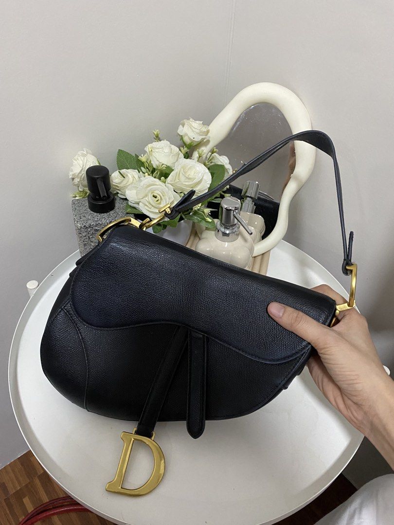 Christian Dior Saddle in Black (Category: Luxury Bags & Wallets) located in Santa Rosa. Submitted by sassycollection. (Listing ID 1427811613, Image 1). Description: Preloved condition still in pristine condition .