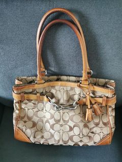 (Category: ) located in . Submitted by wilsoncollection (Listing ID 1427848119, Image 1). Description: .