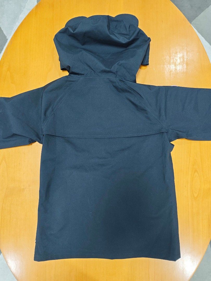 Columbia Disney Mickey Mouse Rain Shell Jacket (Category: Babies & Kids Fashion) located in Quezon City. Submitted by pineapple_boy (Listing ID 1427901395, Image 3). Description: Columbia x Disney Mickey Ibex Rain Shell jacket. Limited Collection 20 Inches in length SRP : P12,490 SALE PRICE: ONLY 6K!! .