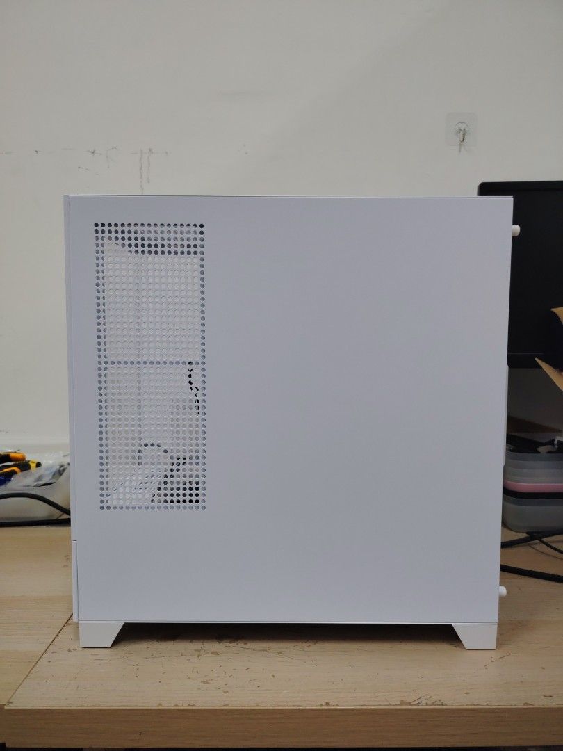 Computer / PC Case 390 White413296660159539202