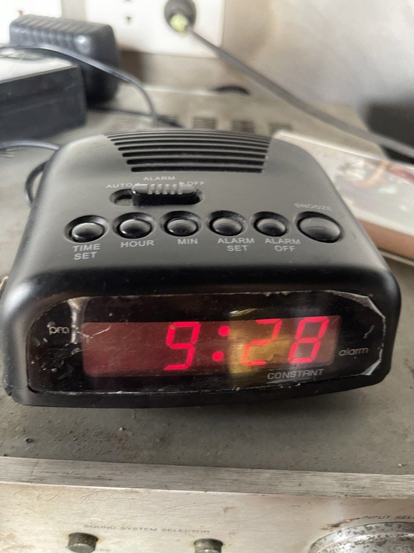 Constant LED Alarm Clock (Category: Clocks) located in Malabon City. Submitted by mph_thrift (Listing ID 1427801752, Image 2). Description: 220v.