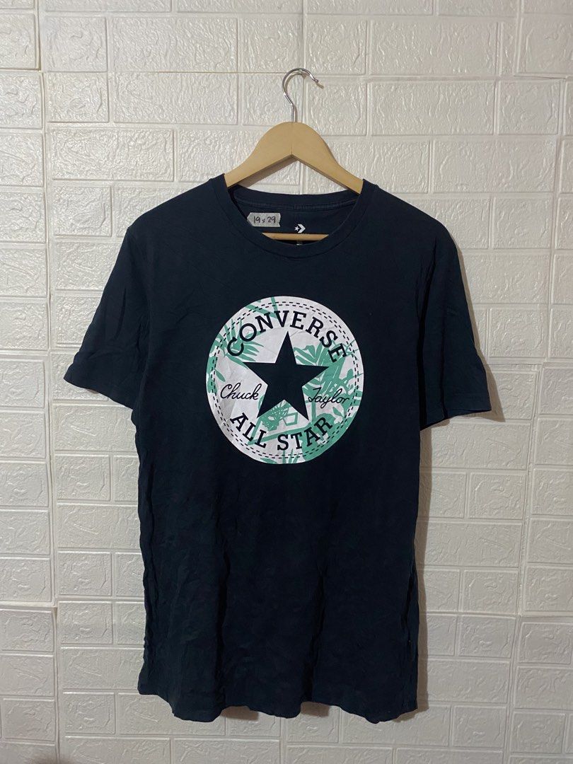 Converse Chuck Taylor All Star T-shirt (Category: Tshirts & Polo Shirts ) located in Batuan. Submitted by ramamasin (Listing ID 1427802014, Image 1). Description: no issue as new 10/10.
