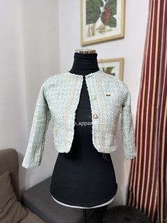 (Category: ) located in . Submitted by jo.apparel (Listing ID 1427900093, Image 1). Description: .