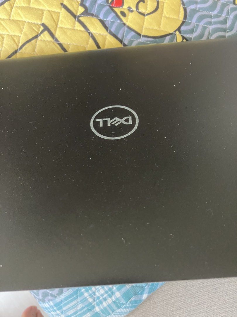 Dell laptop405923372257792002
