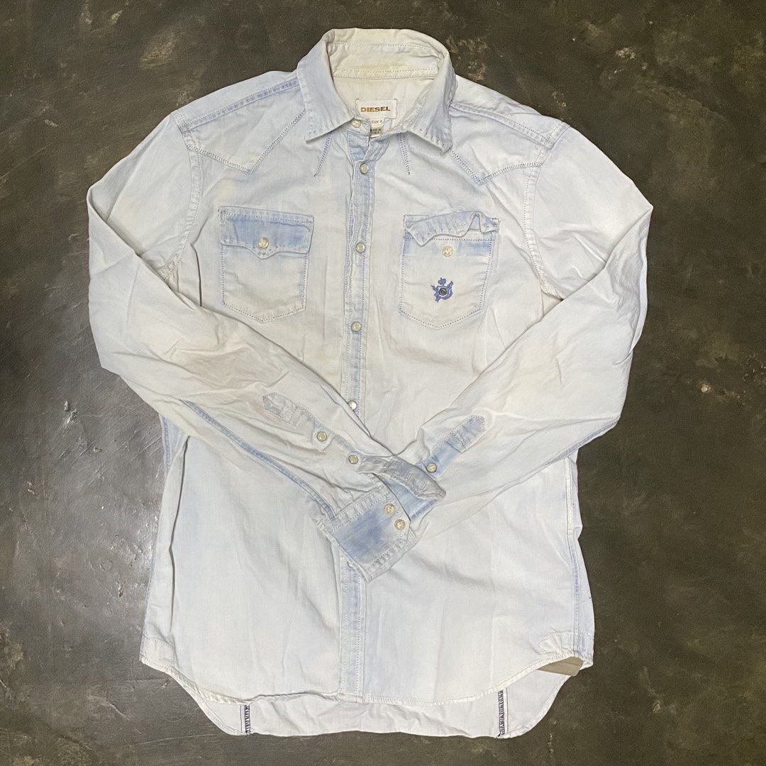 Diesel Longsleeves Womens (Category: Coats, Jackets and Outerwear) located in Silang. Submitted by underhispurpose (Listing ID 1427885571, Image 1). Description: Diesel Denim Longsleeves Womens Dimensions - W22xL29 Issues - Yellow Stains, Dotted Rust Stains ( See pictures ) + Ship (Jnt / Lalamove).