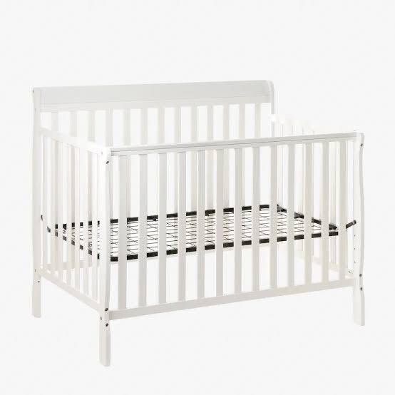 Dwelling White Baby Crib (Category: Cots & Cribs) located in Rizal. Submitted by christellebasilio (Listing ID 1427809740, Image 1). Description: Includes uratex foam.