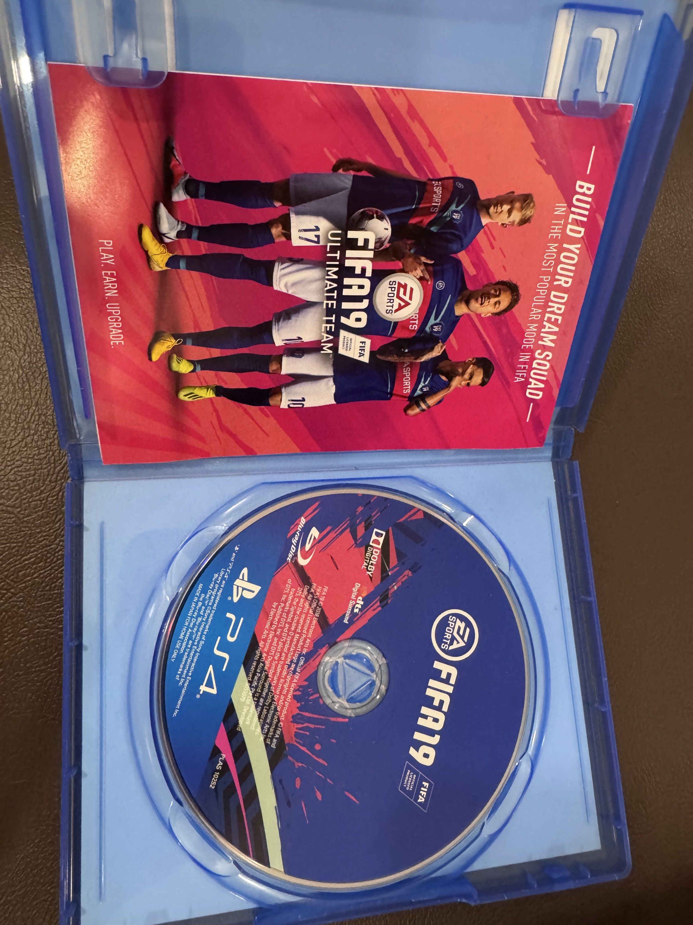 FIFA 19 - PS4 (Category: PlayStation) located in Mandaluyong City. Submitted by Angelo154 (Listing ID 1427820076, Image 2). Description: .