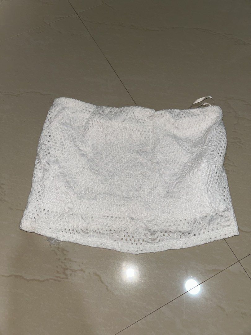 Forever 21 White Lace Tube Top (Category: Sleeveless) located in Tuguegarao City. Submitted by imaclr (Listing ID 1427807982, Image 1). Description: hi! visit my profile for more pre-loved clothes. price is negotiable esp if you buy more items :) thank you! :).