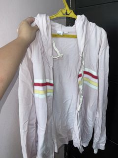 (Category: ) located in . Submitted by nixdeclutters (Listing ID 1427837033, Image 1). Description: .