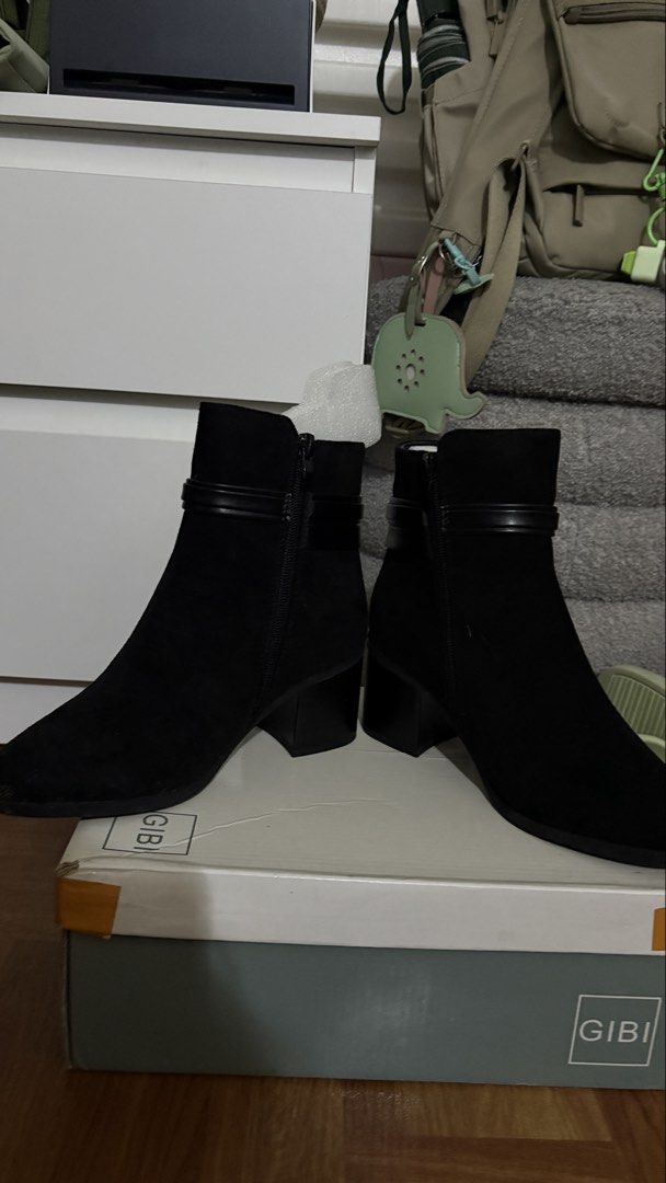 Gibi Black Ankle Boots Size 36 (Category: Boots) located in Angono. Submitted by declutteringpj (Listing ID 1427930745, Image 3). Description: .