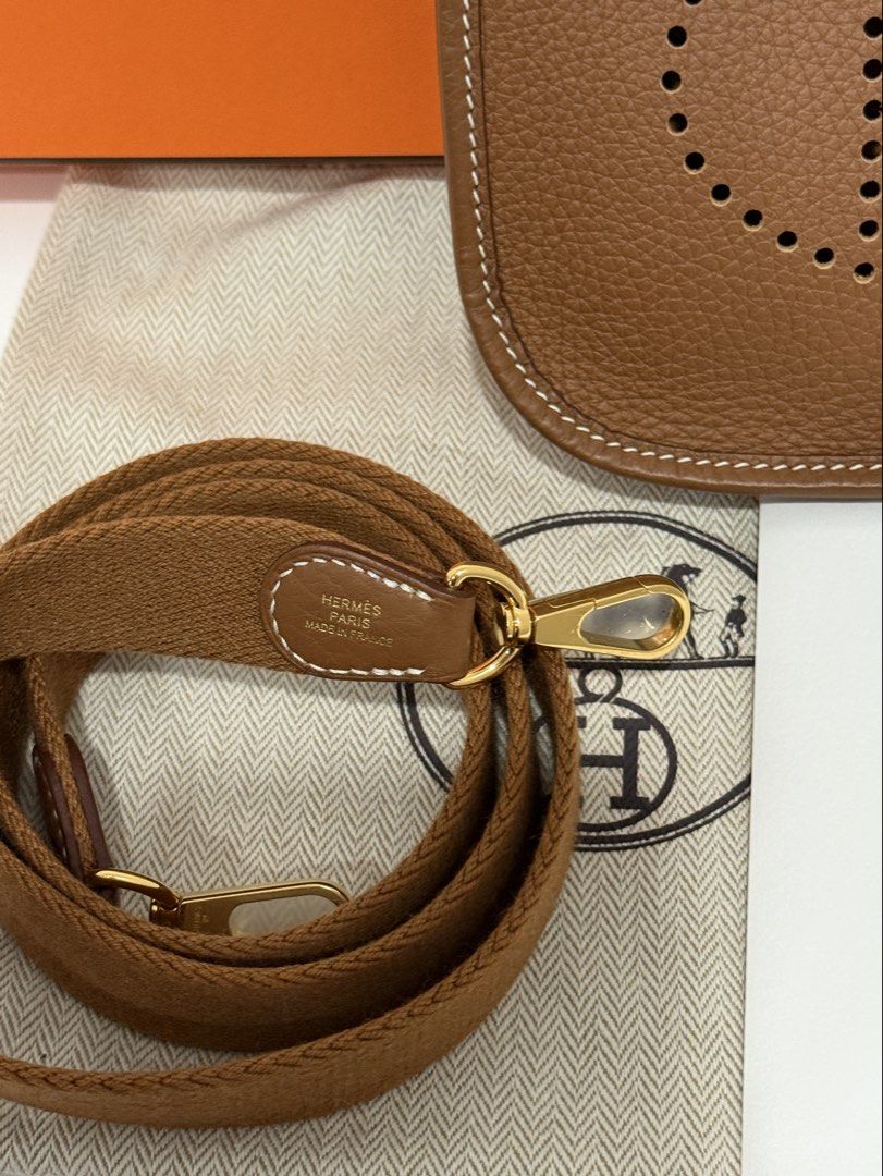 Hermes mini evelyne GHW (2024) (Category: Luxury Bags & Wallets) located in Aroroy. Submitted by maxineeeeeyuuu (Listing ID 1427915768, Image 2). Description: Hermes mini evelyne GHW STAMP W 2024.