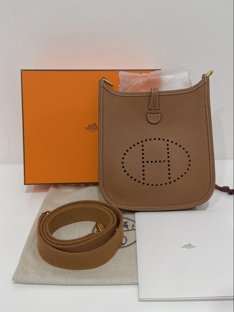 Hermes mini evelyne GHW (2024) (Category: Luxury Bags & Wallets) located in Aroroy. Submitted by maxineeeeeyuuu (Listing ID 1427915768, Image 1). Description: Hermes mini evelyne GHW STAMP W 2024.