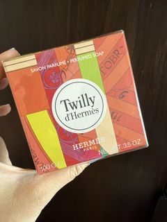 （分類：）位於 。 由 h.luxury 提交（商品編號 1427826025，圖片 1）。簡介： 。
