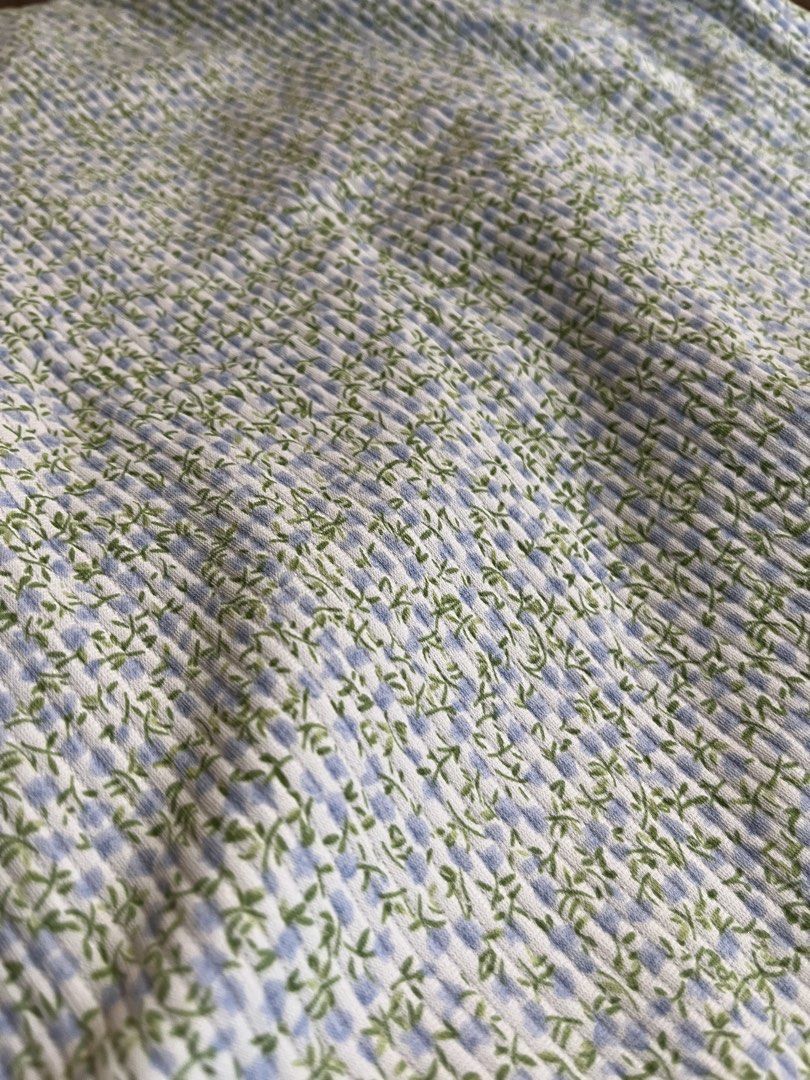 h&m blue floral skirt (Category: Skirts) located in Bulacan. Submitted by elleiraa (Listing ID 1427807850, Image 2). Description: rfs: not my style anymore size xs on tag garterized so fits up to medium!.