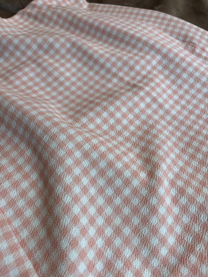 h&m pink plaid skirt (Category: Skirts) located in Bulacan. Submitted by elleiraa (Listing ID 1427807860, Image 2). Description: rfs: not my style anymore size xs on tag garterized so fits up to medium!.