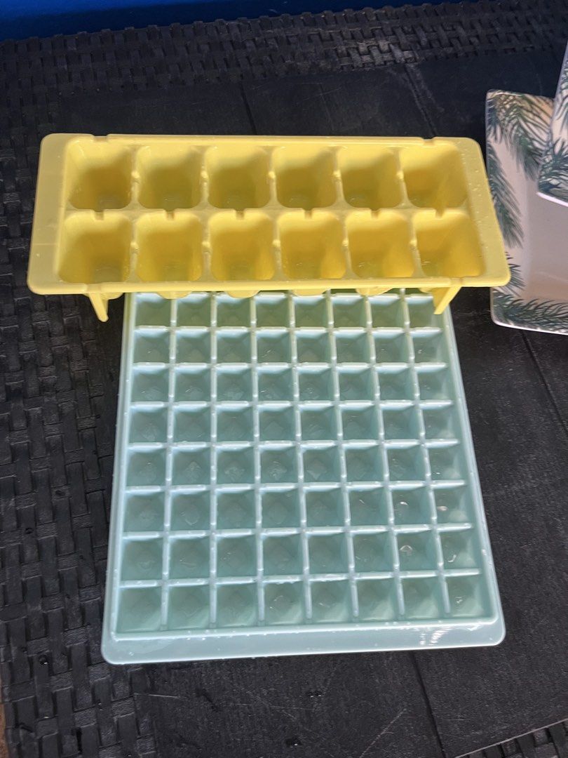 Ice Cube Molder (Category: Other Kitchenware & Tableware) located in Gandara. Submitted by gratitude82 (Listing ID 1427822187, Image 2). Description: For take all Never been used naka stock lang. No packaging. In perfect condition .