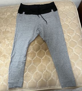 (Category: ) located in . Submitted by bruce_store (Listing ID 1427847510, Image 1). Description: .