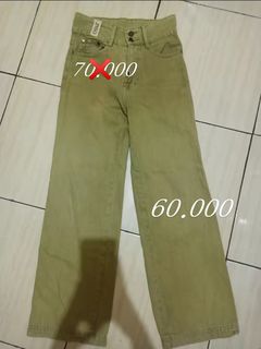 (Kategori: ) berada di . Dikirim oleh thissaaa__ (ID iklan 1427870633, Gambar 1). Deskripsi: .