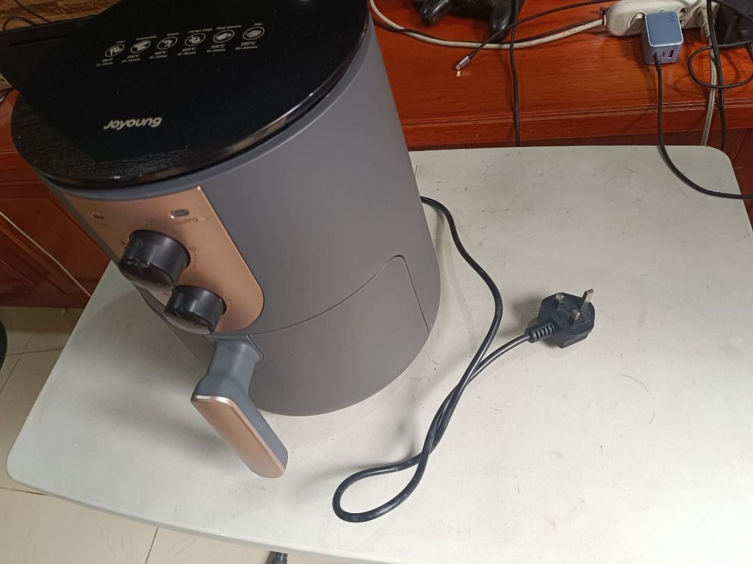 Joyoung Air Fryer (Category: Fryers) located in Manila. Submitted by patreecko21 (Listing ID 1427818363, Image 2). Description: Never been used. No Box Buyer shall shoulder shipping fee .