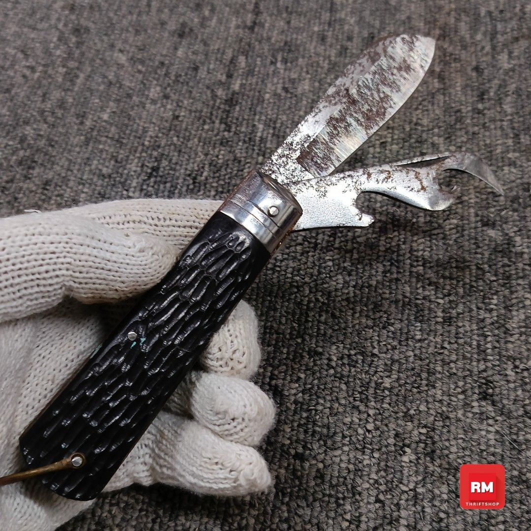 Kanetsune Japanese Folding Knife | Y (Category: Knives & Chopping Boards) located in Meycauayan. Submitted by redmants2011 (Listing ID 1427852532, Image 3). Description: Need cleaning Fixed Price Flash Express.