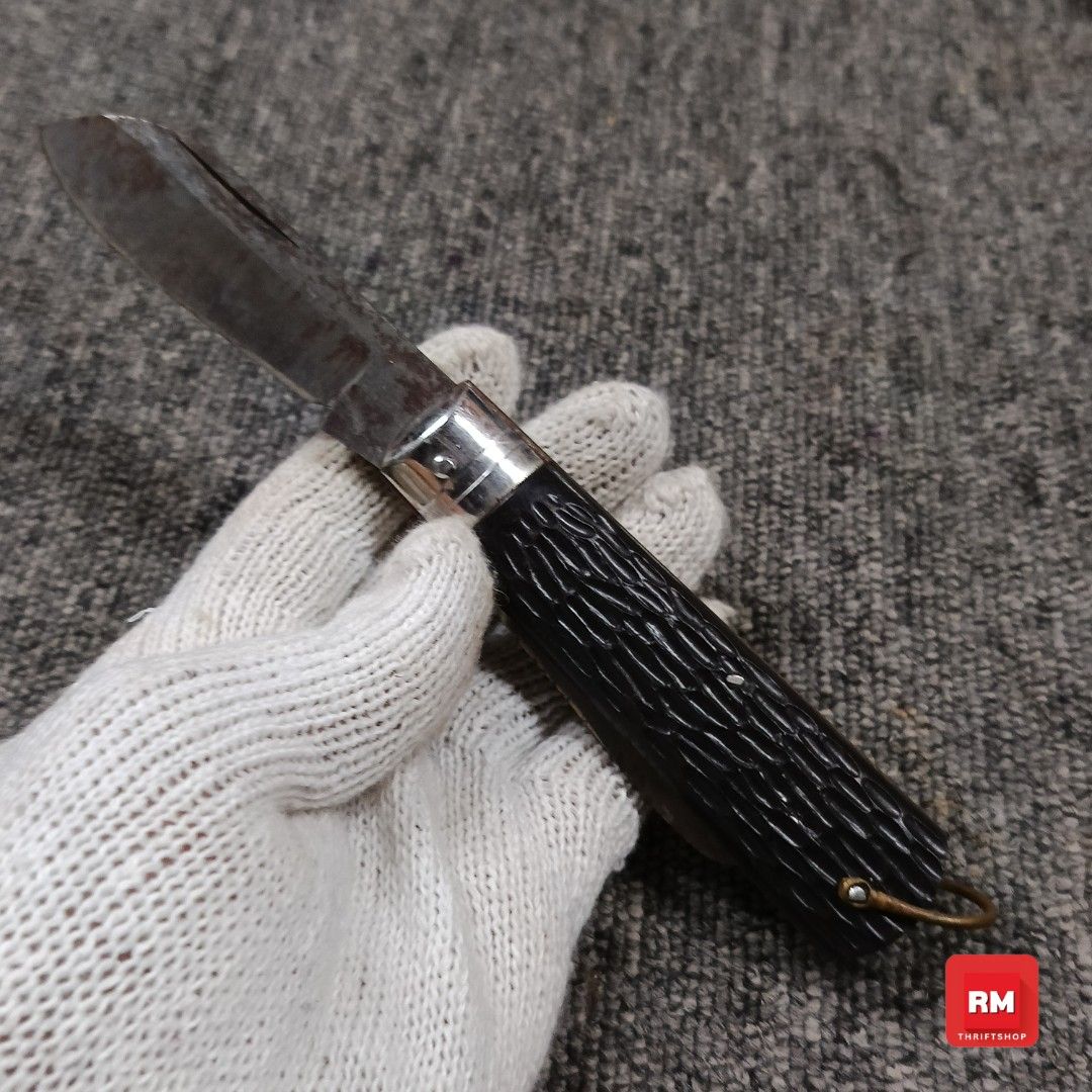 Kanetsune Japanese Folding Knife | Y (Category: Knives & Chopping Boards) located in Meycauayan. Submitted by redmants2011 (Listing ID 1427852532, Image 2). Description: Need cleaning Fixed Price Flash Express.