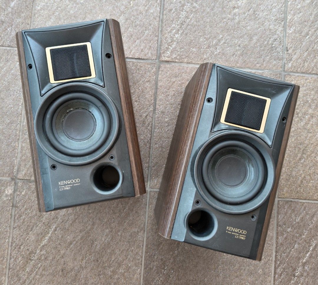 Kenwood LS7pro bookshelf speakers (Category: Soundbars, Speakers & Amplifiers) located in Las Pinas. Submitted by marvinmanalo (Listing ID 1427803346, Image 1). Description: Kenwood LS7pro bookshelf speakers ribbon tweeters 5" mid bass all original drivers minor hole on the left midbass but doesn't affect performance Very very nice bass and tweeters, can fill a large room with good sound No repairs that I know off RFS: not using it anymore, extra