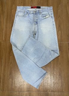 (Category: ) located in . Submitted by l.amnlgarments (Listing ID 1427924538, Image 1). Description: .