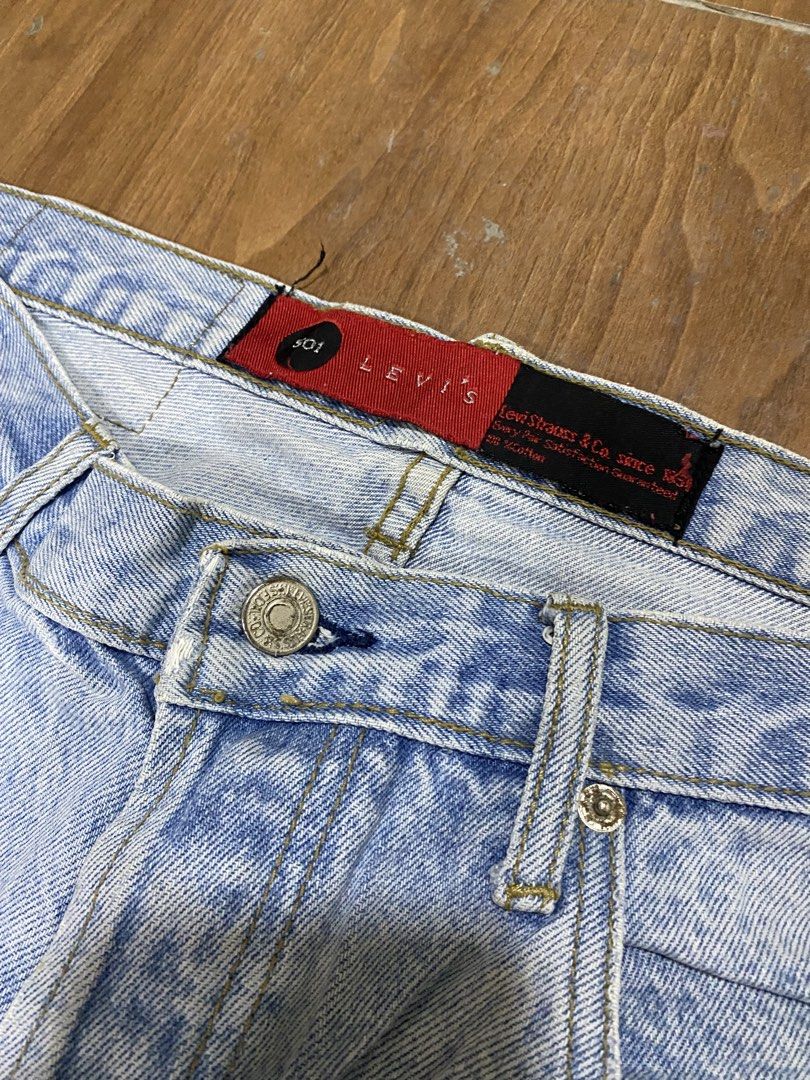 Levi's 501 Light Wash Jeans (Category: Jeans) located in Manila. Submitted by l.amnlgarments (Listing ID 1427924538, Image 3). Description: - Levi's 501 jeans - Light wash - Straight leg fit - Button fly - Features the iconic Levi's red tab - Classic and timeless design.