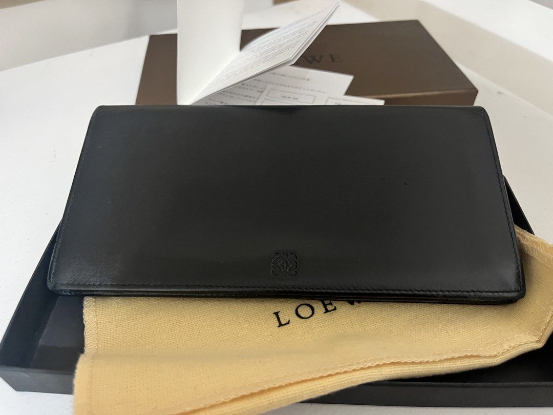 Loewe Black Leather Wallet (Category: Luxury Bags & Wallets) located in Manila. Submitted by jajascloset (Listing ID 1427868321, Image 1). Description: Loewe Bifold Leather Wallet with box, dust bag, certificate.
