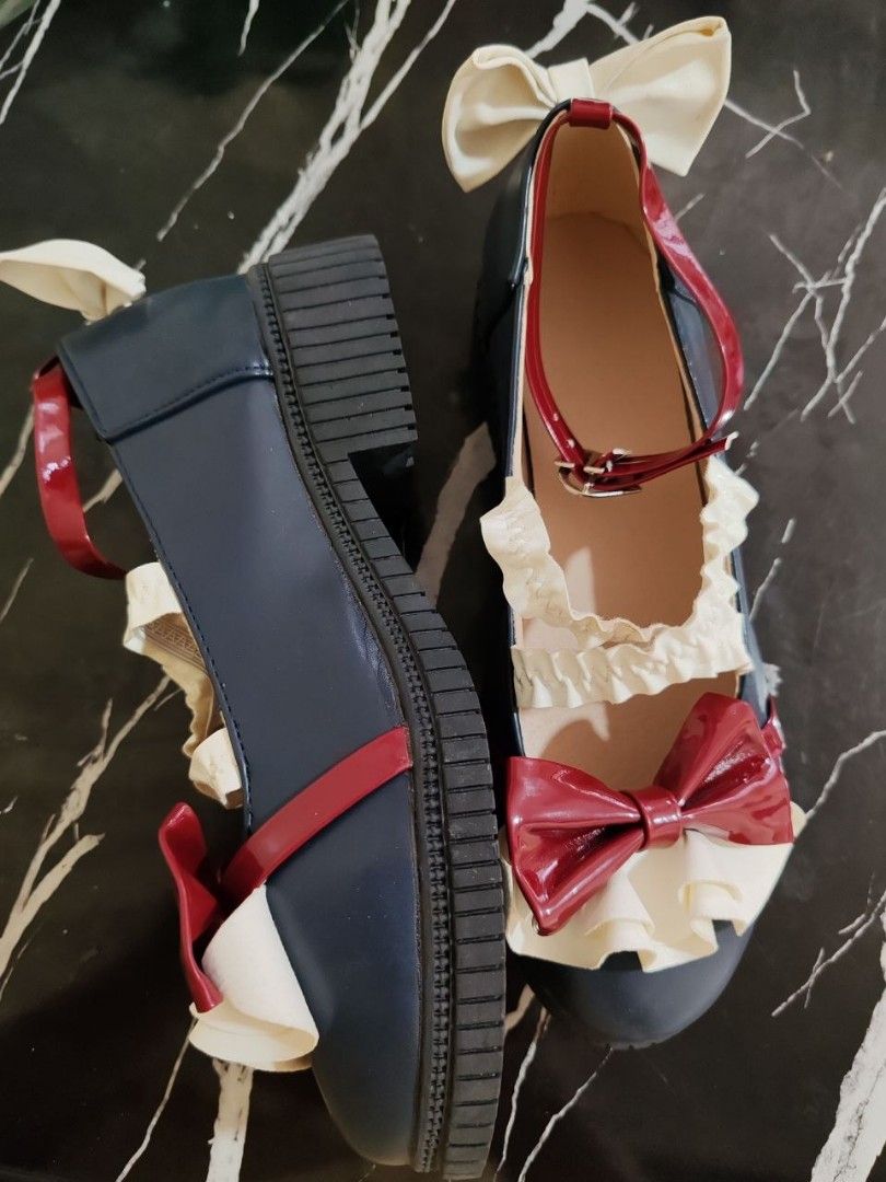 Lolita Platform Shoes - Size 235 (Category: Loafers) located in Angono. Submitted by decluttermommma (Listing ID 1427832569, Image 2). Description: 235 on tag pero size 6 sya super Ganda wrong size lng po angono Rizal location can do lbc or lalamove shipping .