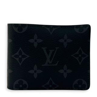 (Category: ) located in . Submitted by carousellluxury (Listing ID 1425543925, Image 1). Description: .