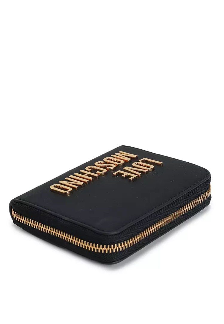 Love Moschino Black Wallet (Category: Wallets & Card holders) located in Angeles City. Submitted by psumbillo (Listing ID 1427910135, Image 3). Description: Material: 100% Polyurethane.