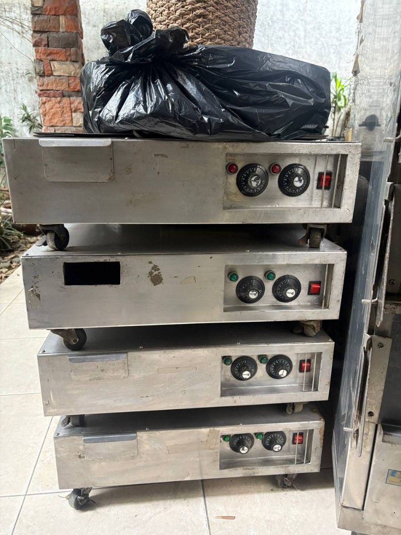 Lowtemp Cmmercial Proofer (Category: Ovens & Toasters) located in Makati City. Submitted by bernardcgo (Listing ID 1427802678, Image 3). Description: Commercial oven with multiple racks. Includes several individual heating units with control knobs. The oven has a Lowtemp Corporation sticker. .