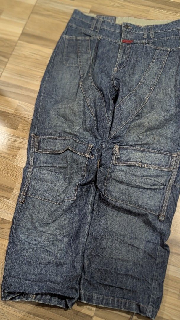 Marithe Francois Girbaud Denim Cargo Pants (Category: Jeans) located in Pasay City. Submitted by aatapparelshop (Listing ID 1427877696, Image 1). Description: VINTAGE Marithe Francois Girbaud good condtion 2000.