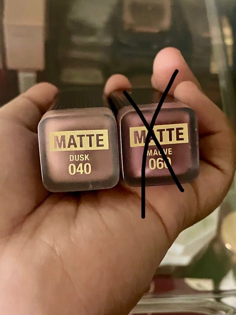 Max Factor X Matte Lipstick (Category: Makeup) located in Rizal. Submitted by massivedecluttering (Listing ID 1427682793, Image 3). Description: 040 is used once.