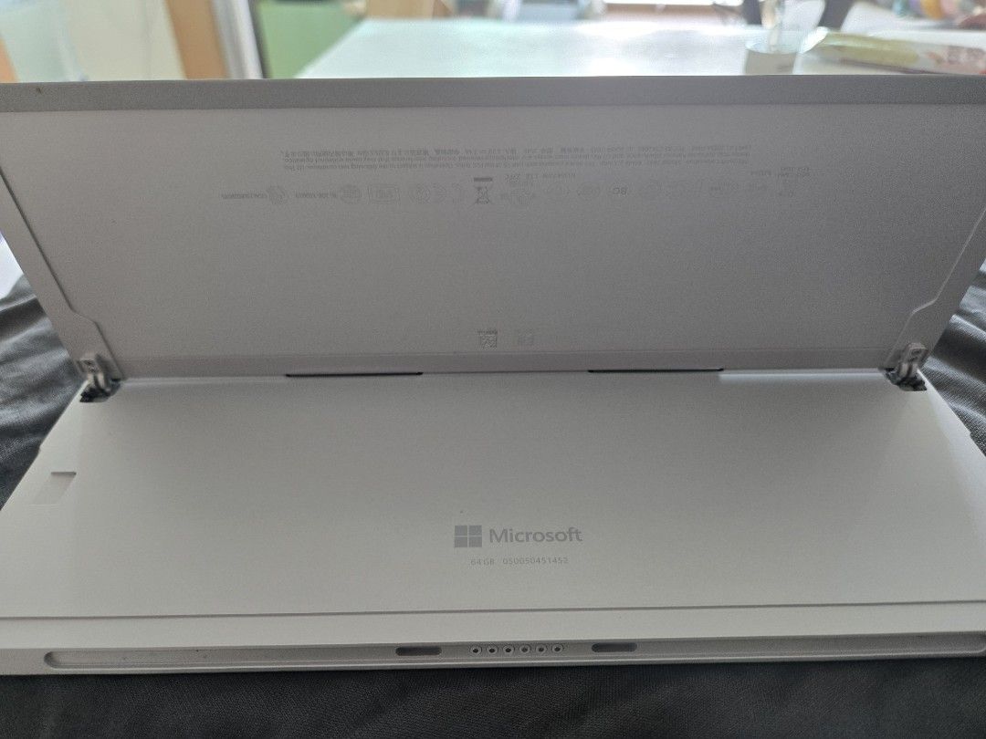 Microsoft Surface 3 Tablet - 4GB RAM405925546301870084